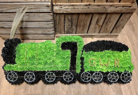 364-GWR-TRAIN-by-Debbie-at-South-Brent-Flowers-jpeg