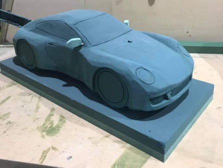 PORSCHE