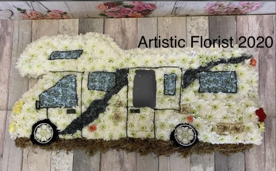 Campervan-by-Debbie-Carly-and-Dawn-at-Artistic-Florist-Gravesend