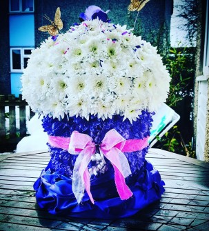 Cupcake by Kate at Rock A Rose Florist