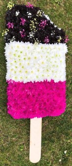 Ice-Lolly-by-Flowers-by-Mandy-at-All-Things-Wedding-and-Floralj