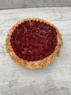 Strawberry-tart-by-helen-at-amaryllis-floral-design