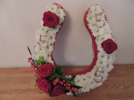 Horseshoe by Serenity Flowers