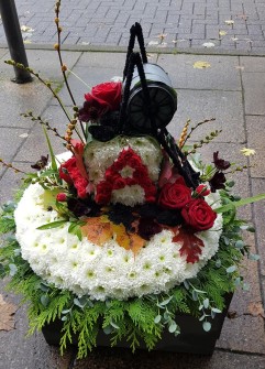 Tribute-to-Ex-Miner-by-Zoe-Jade-at-Floral-Expressions
